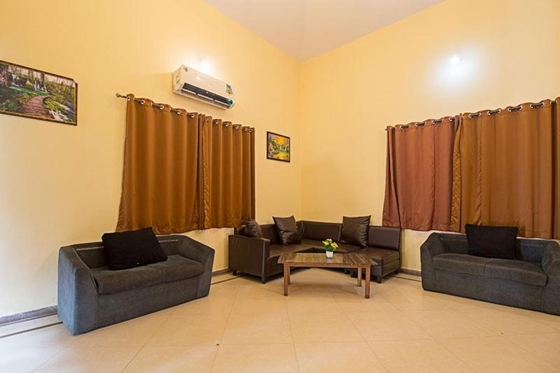 Seva Holidays Villa Ac Room 3Bh With Private Swmming Pool Big Living Room لونافالا المظهر الخارجي الصورة